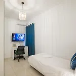 Seafront Luxury 3 Bedroom St Julians * San Julián