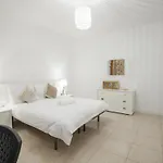 Seafront Luxury 3 Bedroom St Julians