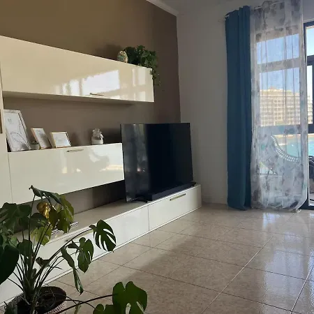 Seafront Luxury 3 Bedroom St Julians Apartmán