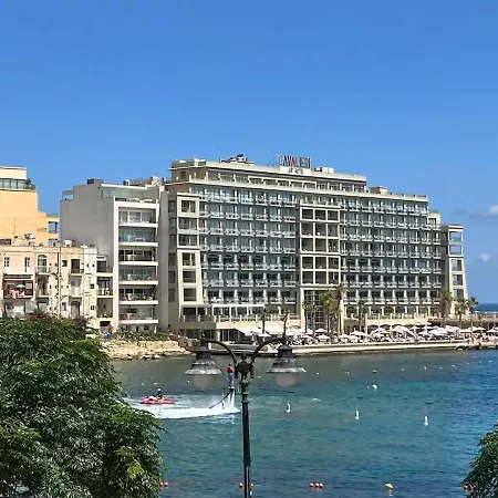 Apartmán Seafront Luxury 3 Bedroom St Julians
