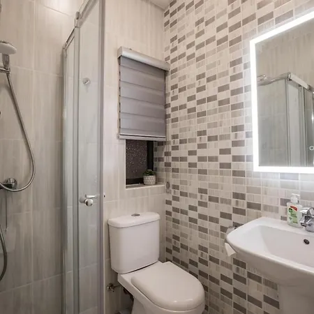 Seafront Luxury 3 Bedroom St Julians 公寓 *