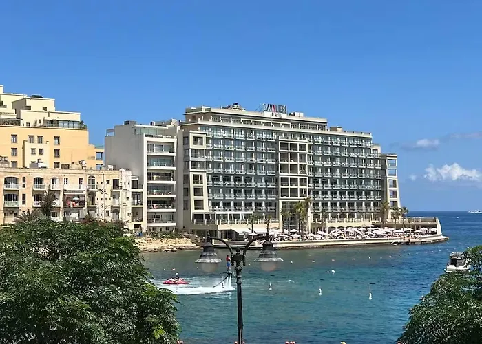 Appartement Seafront Luxury 3 Bedroom St Julians