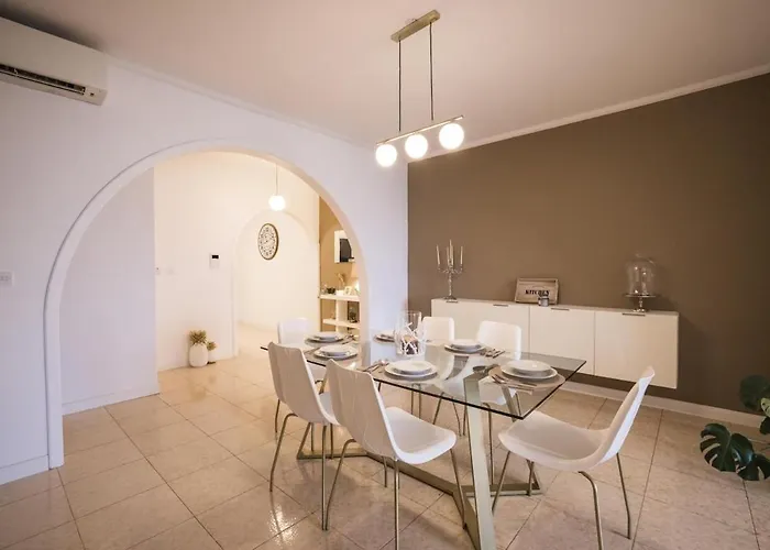 Seafront Luxury 3 Bedroom St Julians Appartement San Ġiljan
