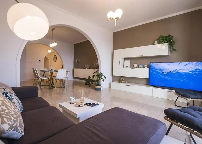 Seafront Luxury 3 Bedroom St Julians Appartement